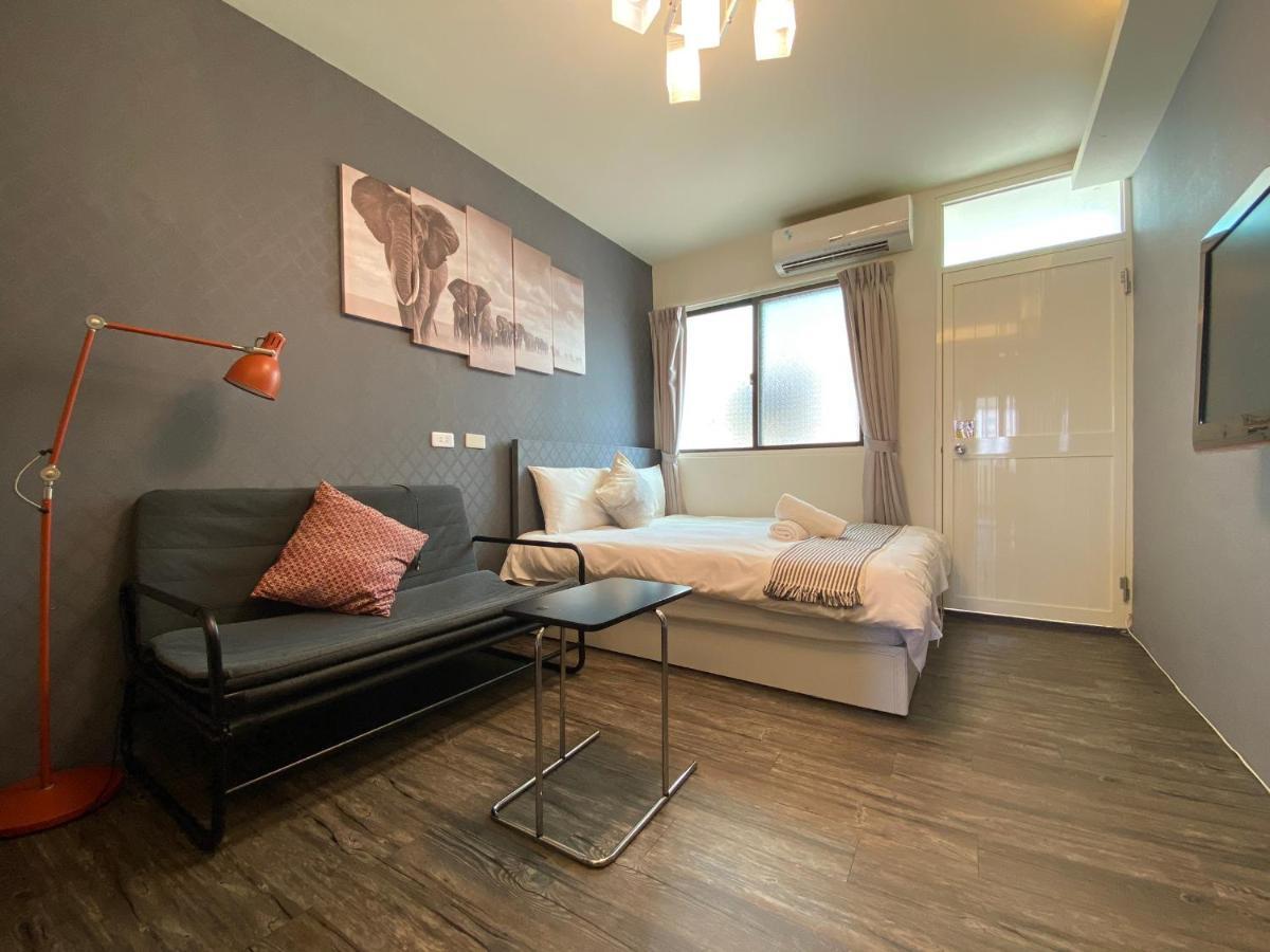 逢甲住宿 無接觸 自助入住 Taichung Exterior foto